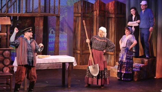 Музыкальный спектакль «Любовь и голуби»