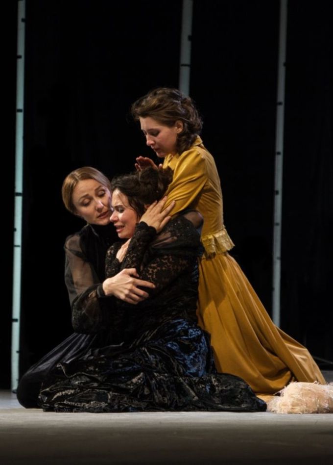 Спектакль «Три сестры»