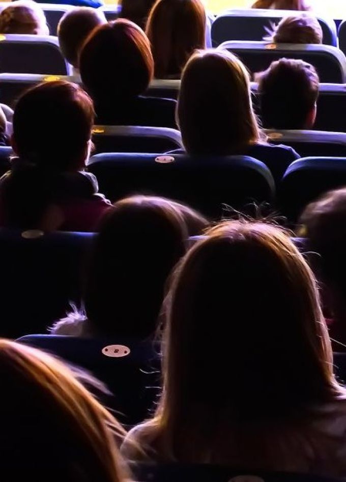 Спектакль «Мама, я шапку надел»