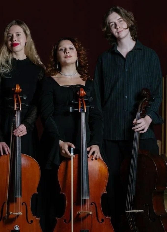 Концерт «Магия свечей. Рок-хиты на виолончелях»