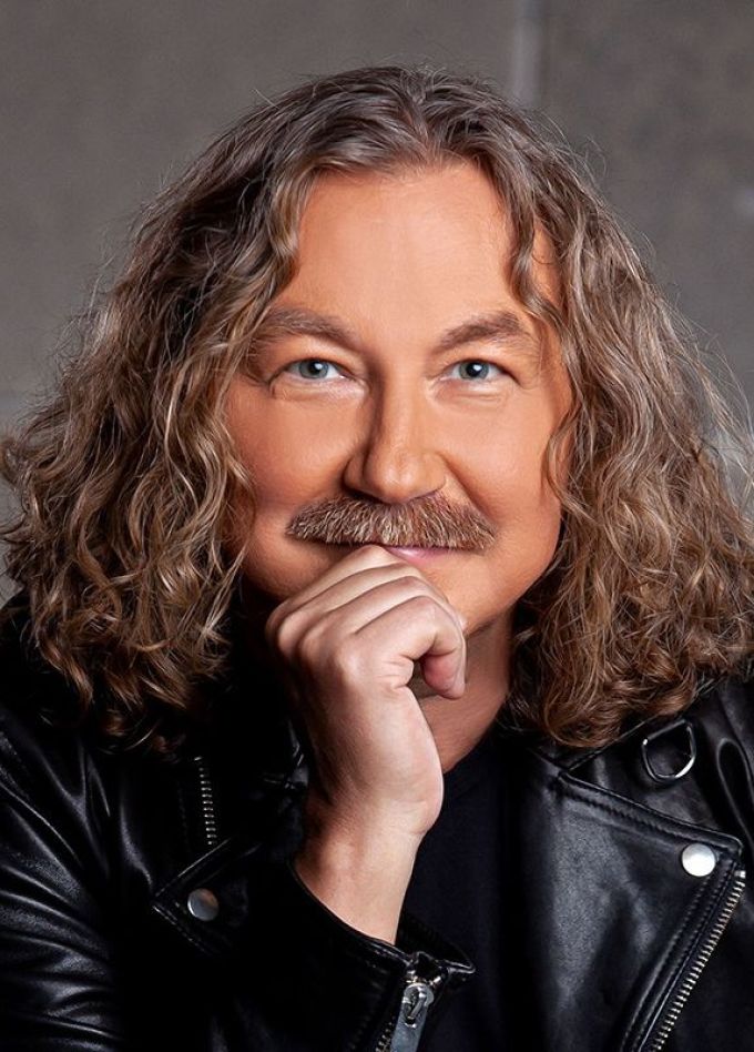 Игорь Николаев