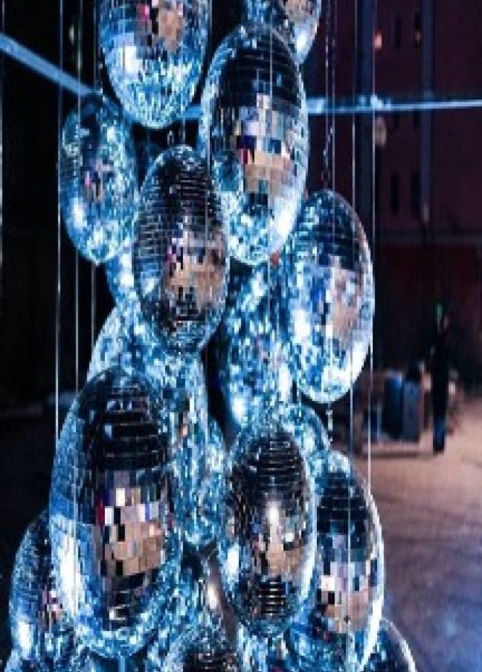 Новогодняя диско-ёлка