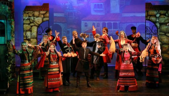 Спектакль «Ханума»