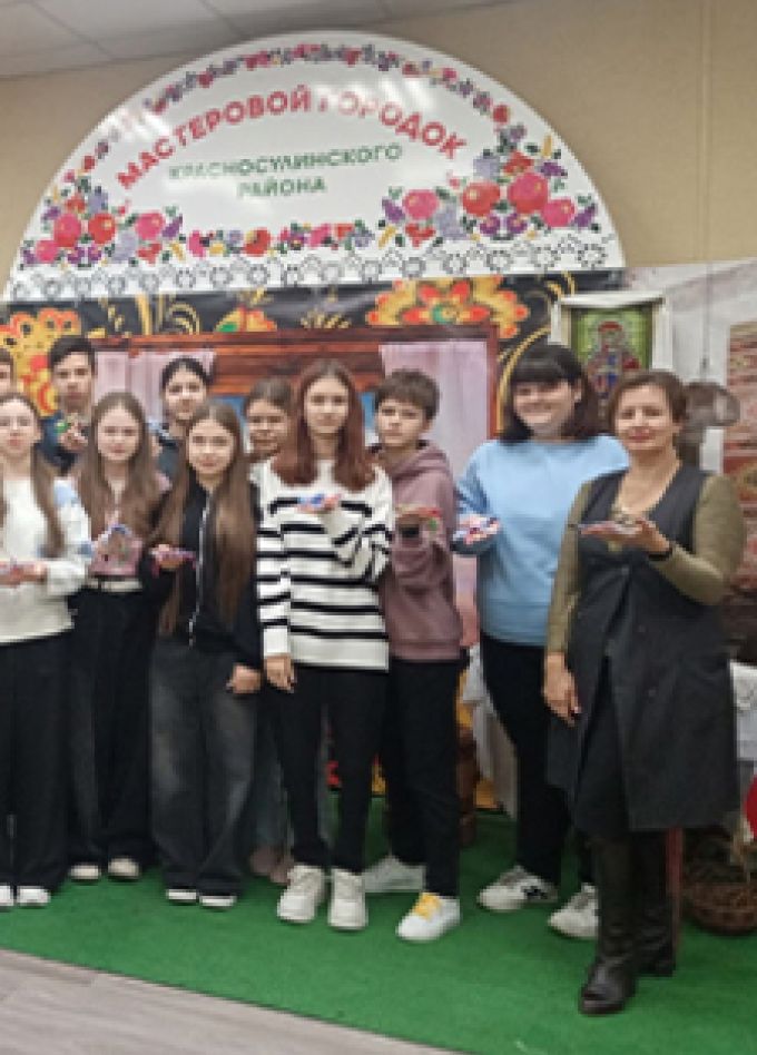 Обзорная экскурсия по экспозициям выставочного зала