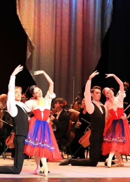 Концерт «Мир рукоплещет Музыкальному»