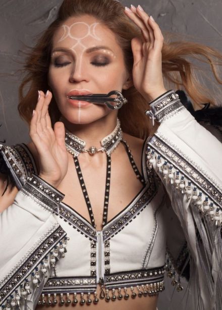 Олена Уутай