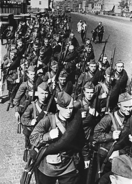 По страницам Великой Отечественной войны. Интеллектуальная игра