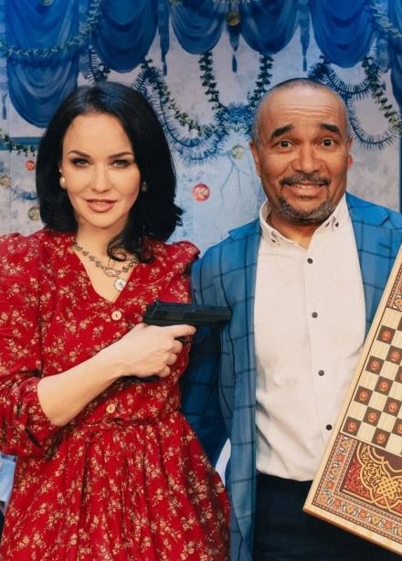 Спектакль «Хорошо, что выжил... Жаль, что из ума», Донецк