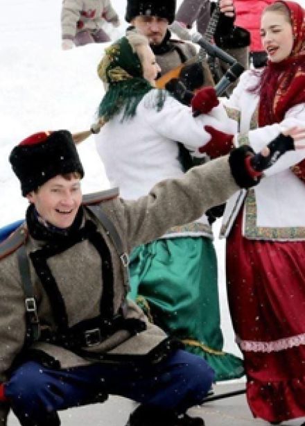 Новогодние традиции народов России.